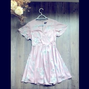 Express - Floral Summer dress- Sz 4 - worn twice!!